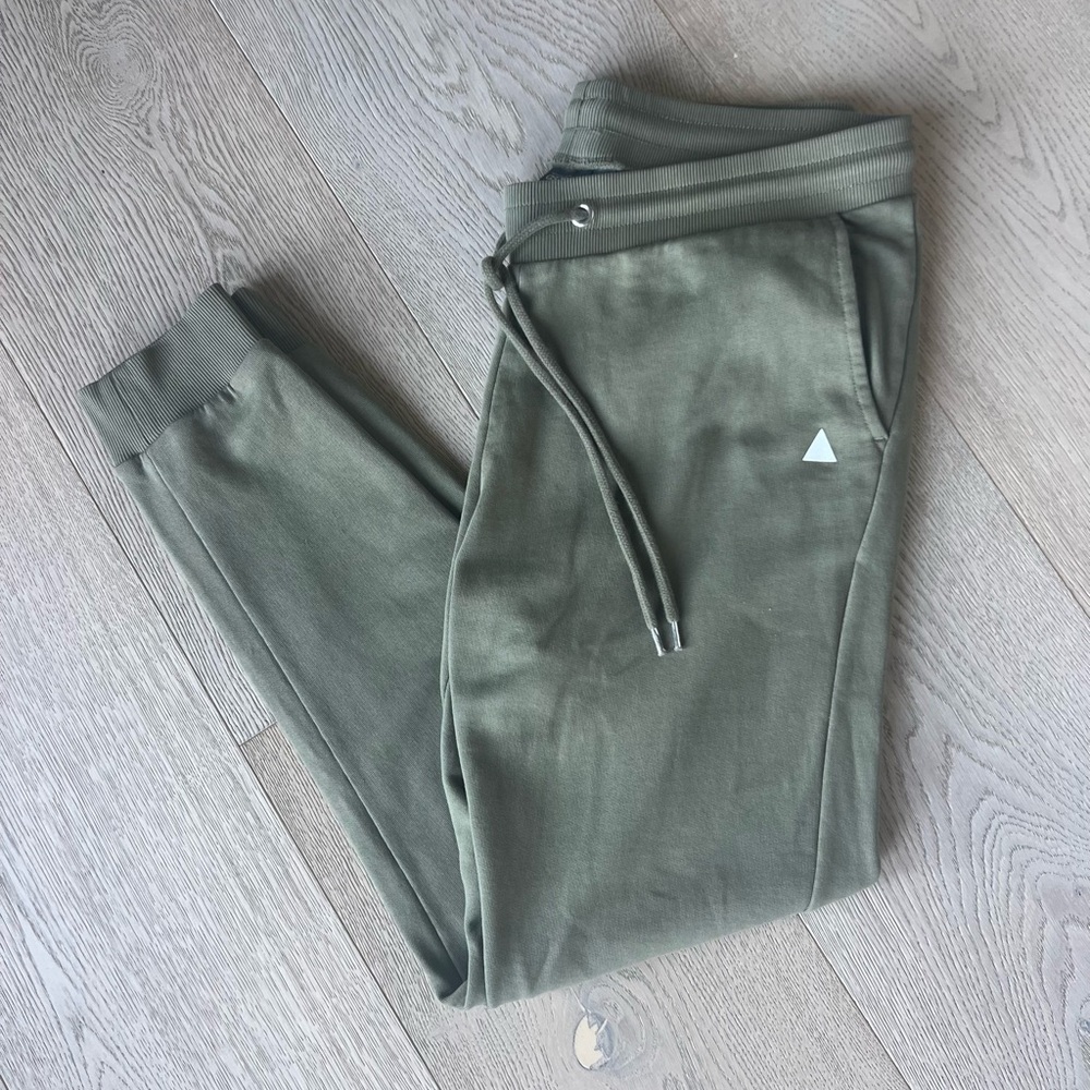 Men’s ASOS sweatpants khaki size L